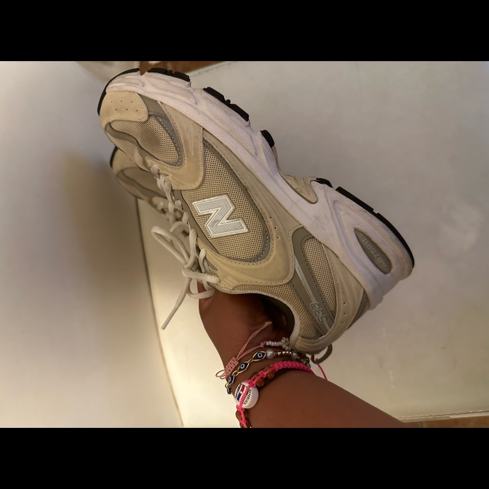 New balance shoes